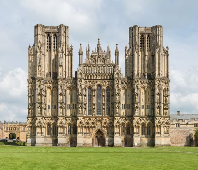 Achievements of the Middle Ages, 18.2: Gothic Architecture - Humanities LibreTexts