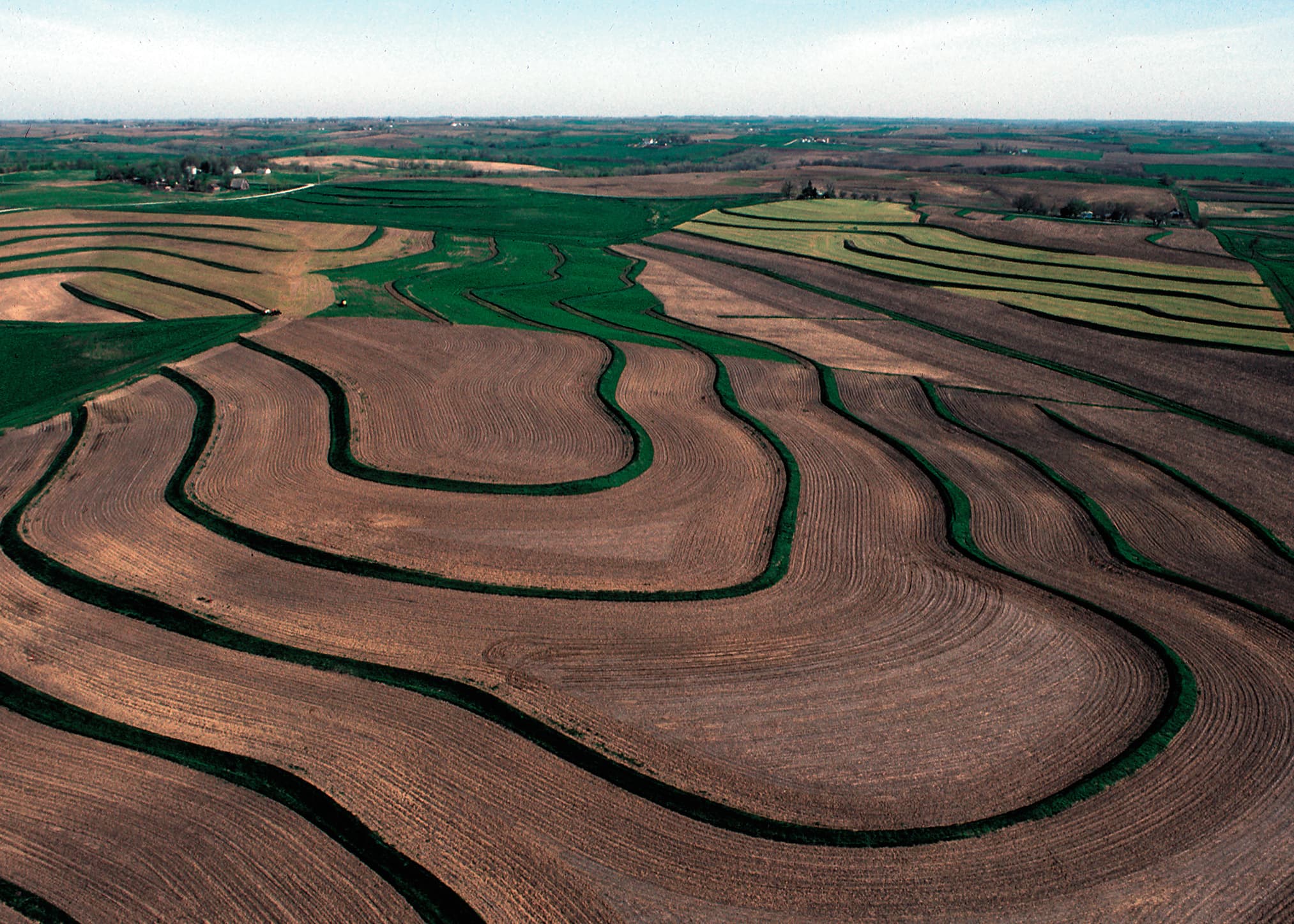 Agroforestry and Conservation Tillage, Conservation Practices for Farmland – Soil and Water Conservation: An Annotated Bibliography
