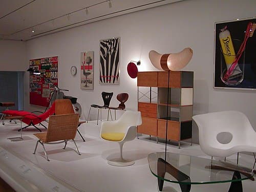 Characteristics of postmodern art, Postmodern art - Wikipedia