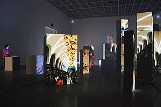 Concepts of new media art, New media art - Wikipedia