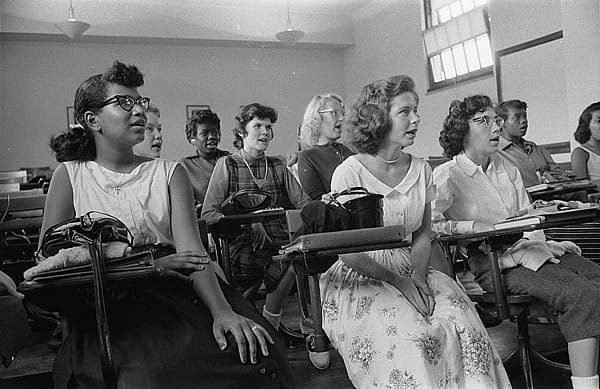 Desegregation vs integration policies, School integration in the United States - Wikipedia