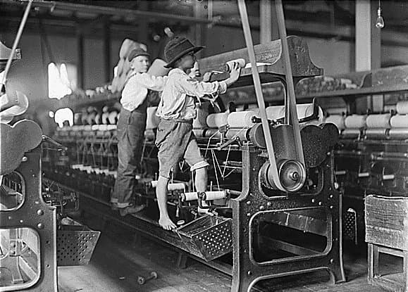 Early industrial working conditions, File:Childlabor.jpg - Wikipedia