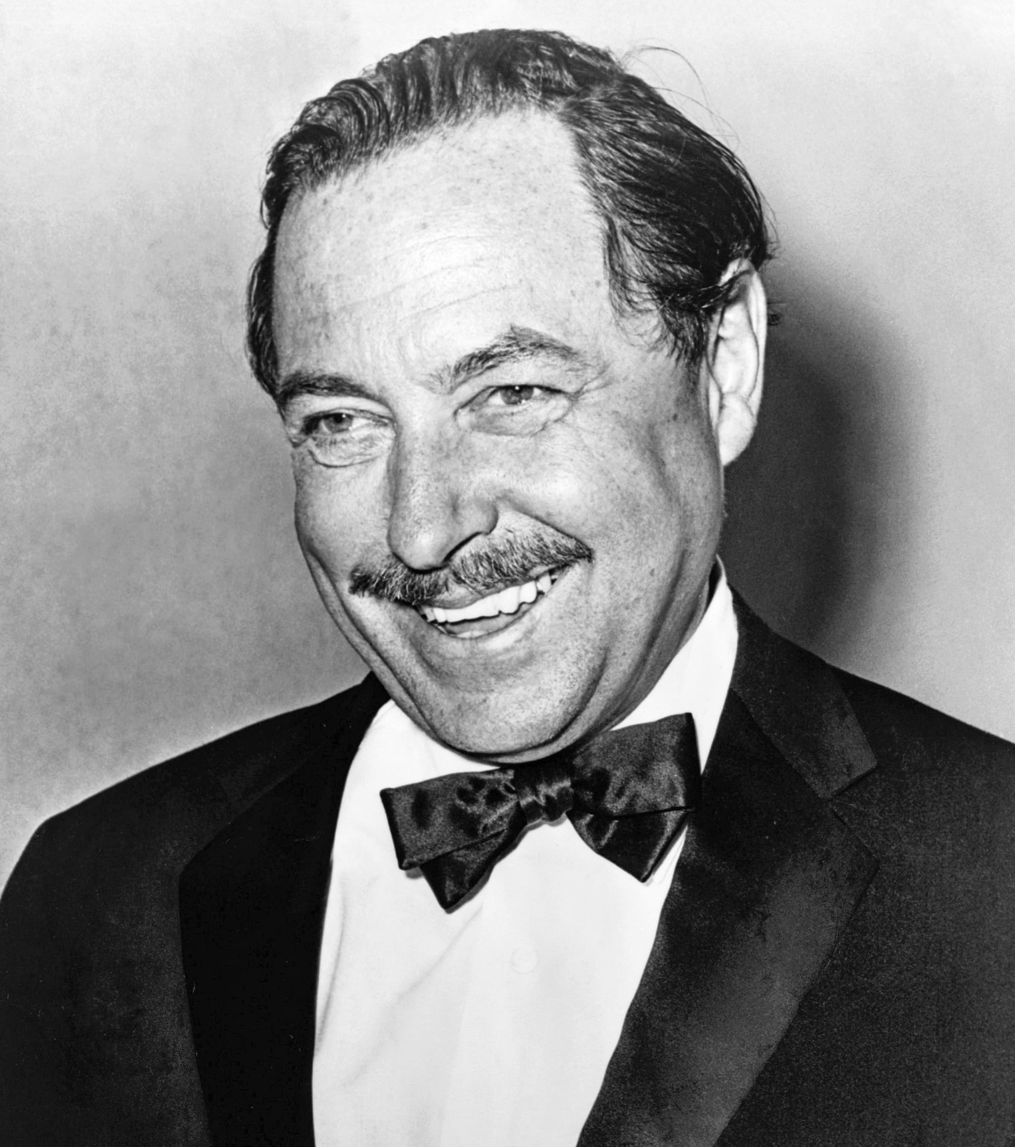 Elements of Poetic Realism in Williams' Plays, File:Tennessee Williams NYWTS.jpg - Wikipedia