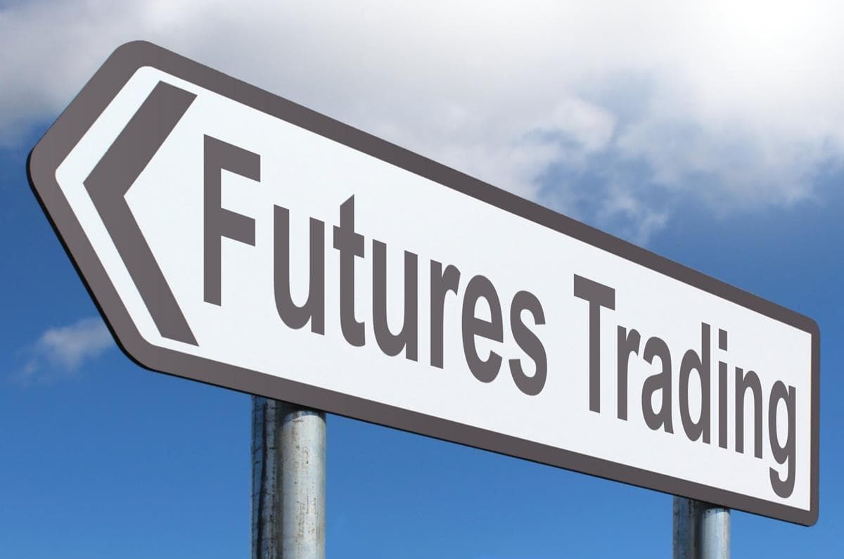 Defining Forward and Futures Contracts, Futures Trading - Free of Charge Creative Commons Highway Sign image