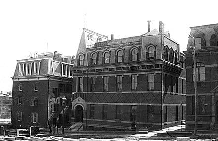 German University Model and Johns Hopkins University, Johns Hopkins University - Wikipedia