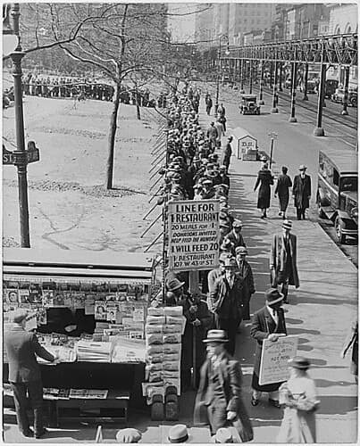 Economic hardships of Great Depression, Public Domain: Depression Era Breadline by Unknown (NARA) | Flickr - Photo Sharing!