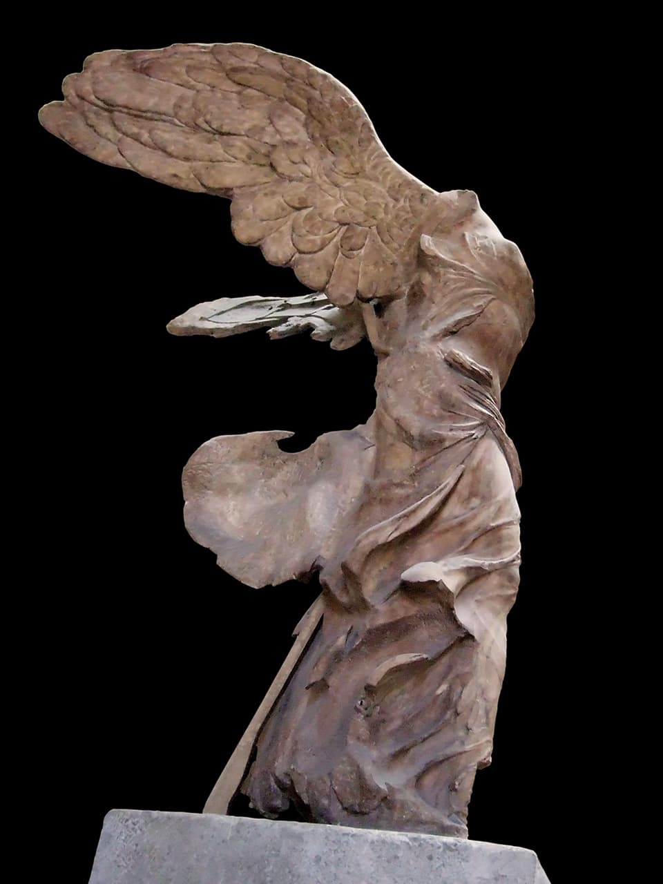 Distinctive Features and Innovations, File:Winged Victory of Samothrace side.jpg - Wikimedia Commons