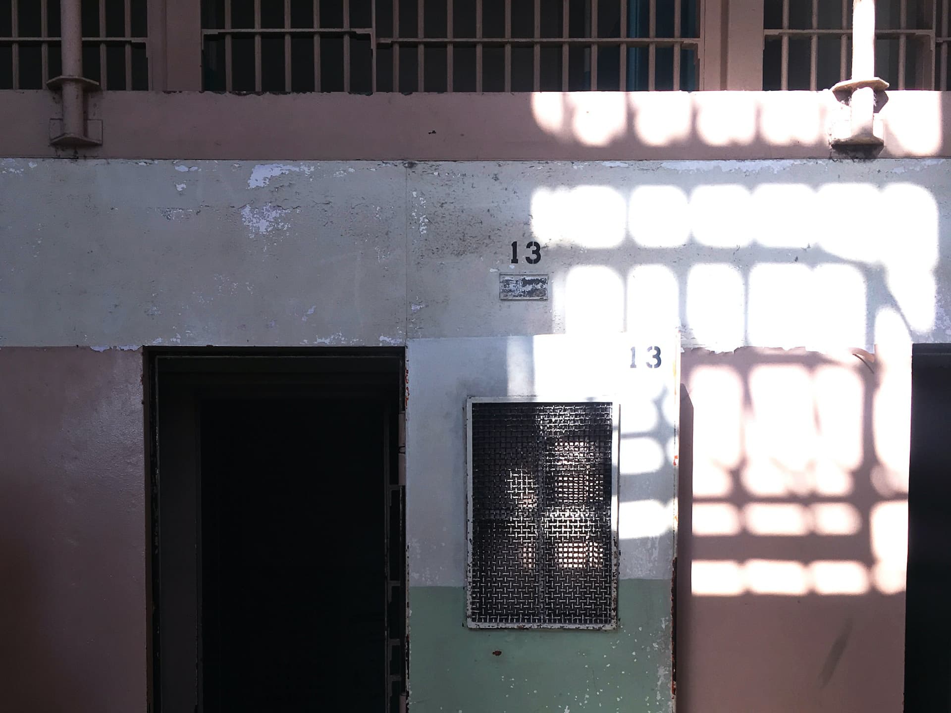 Detailed observations and descriptions, Describing Prison With All 5 Senses