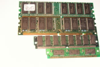 Volatile and Non-volatile Memory, Volatile and Non-Volatile Computer Memory | Ivy Tech College Success 115