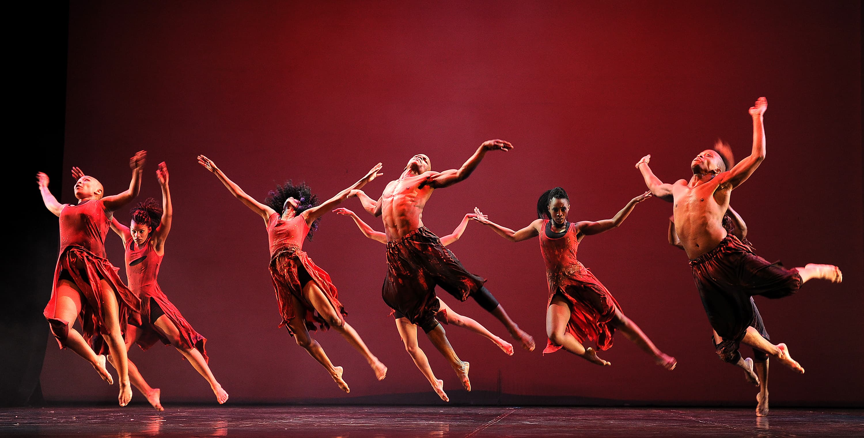 Integrating Acting, Singing, and Dancing | Musical Theater Performance ...