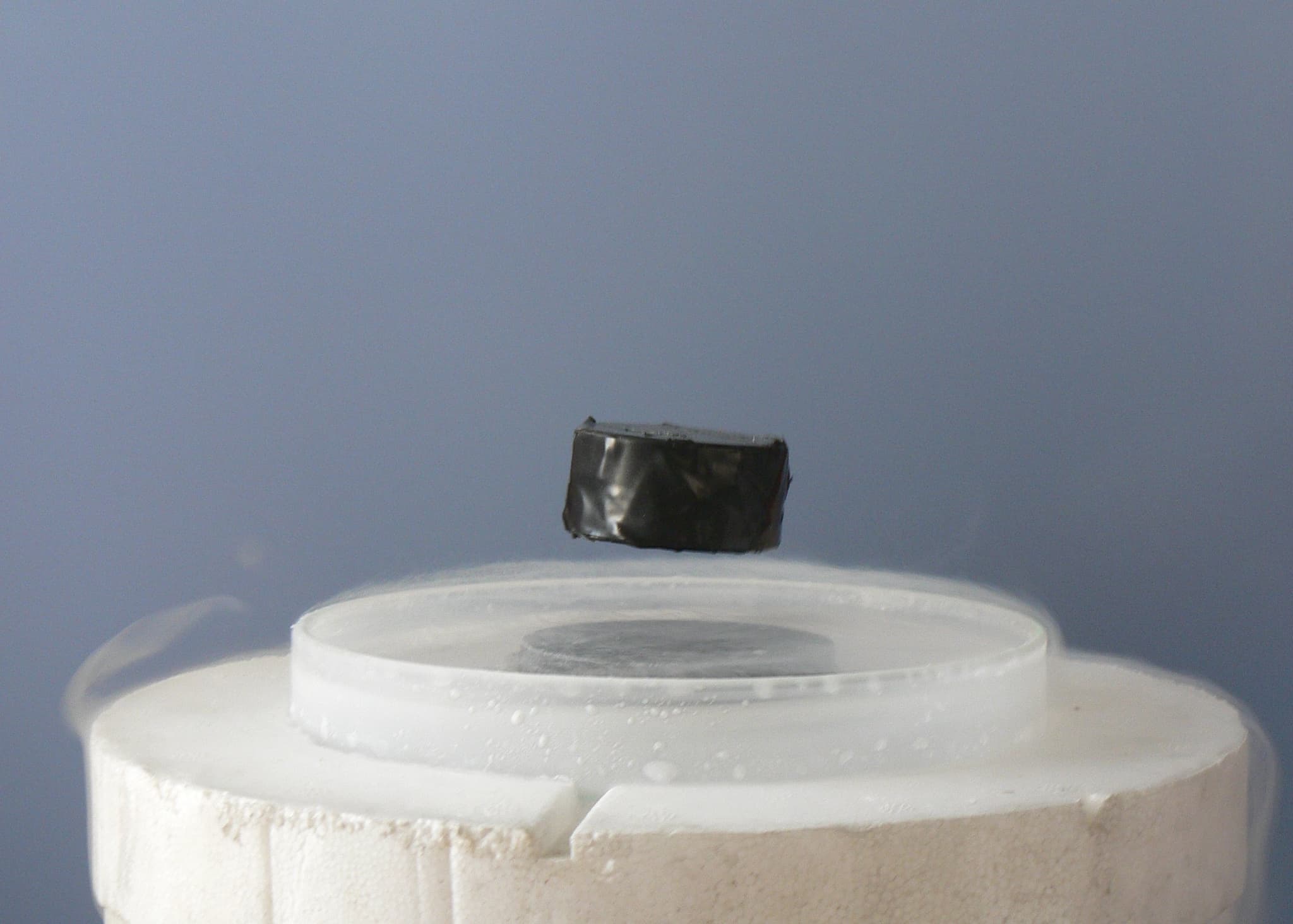 Meissner Effect Example Type-I and Type-II superconductors | Solid State Physics Class Notes ...