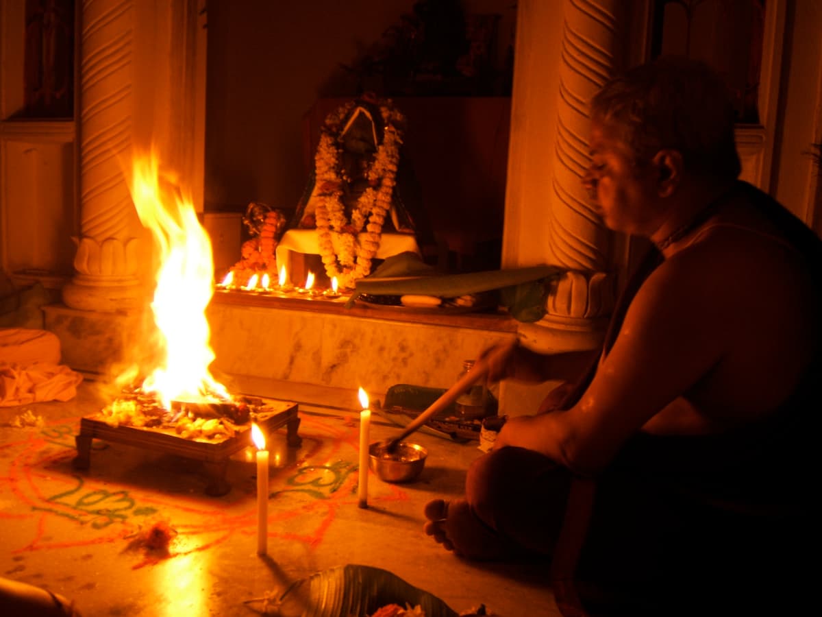 Yajna: Fire rituals and their significance | Intro to... | Fiveable
